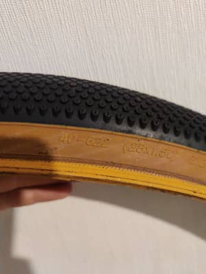 Schwalbe G Allround Hutchinson TOUAREG 700c×40