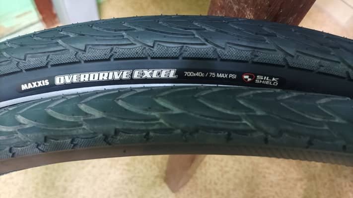 Maxxis overdrive excel 700x40