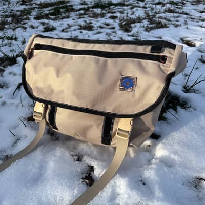 Messenger bag