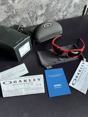 Oakley plazma red riger