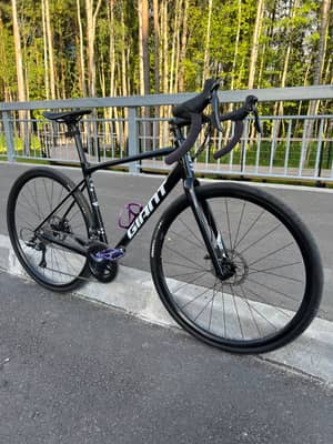 Giant Contend AR 3 2021