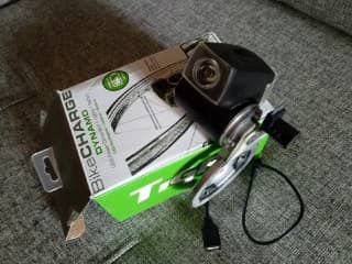 Динамо фара с USB TIGRA SPORT BikeCharge Dynamo
