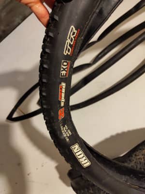 Maxxis Ikon 27.5x2.2 одна установка.