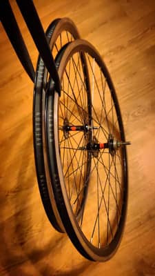 стоковый вилсет с Aventon Cordoba 2020