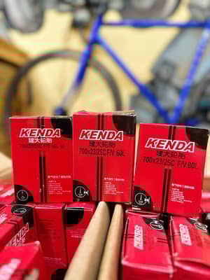 Камеры Kenda 700x23/25c 48/60/80мм ниппель