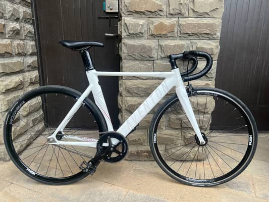 Aventon Mataro (S)