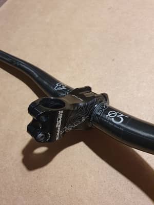 Raceface Atlas°35 + Raceface NEXT R 745mm °35