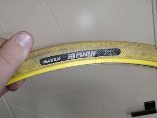 Покрышки maxxis sierra, жёлтые