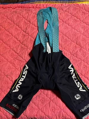 велотрусы Astana Qazaqstan Team
