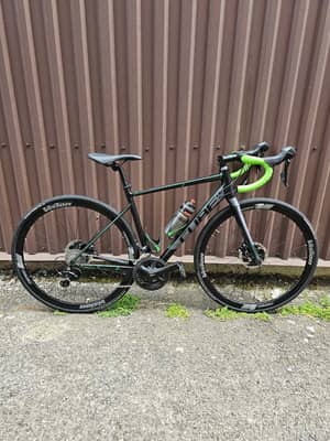 Cube Attain SL Disc Racing.