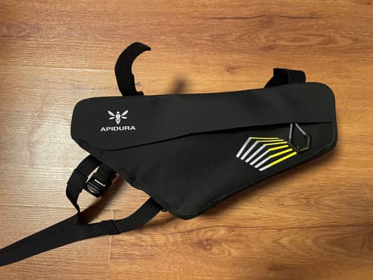 Сумка межрамная Apidura Racing Frame Pack 2.4 л