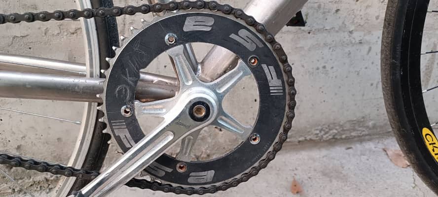 Fixed gear хз не помню название рама с японий