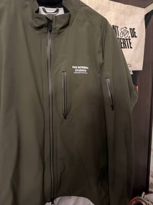 Men's Essential Shield Jacket — Olive XXL