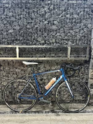 Giant defy 4 M/L