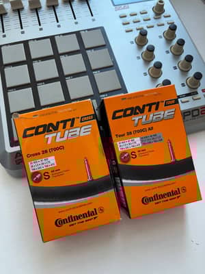 Две камеры Continental