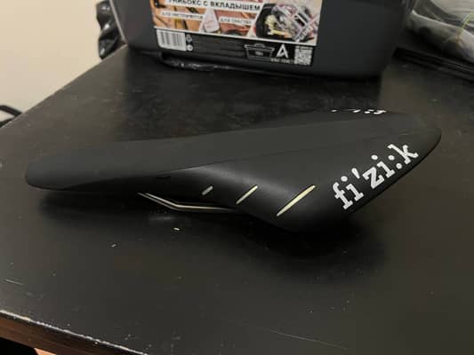 Седло fizik arione r5