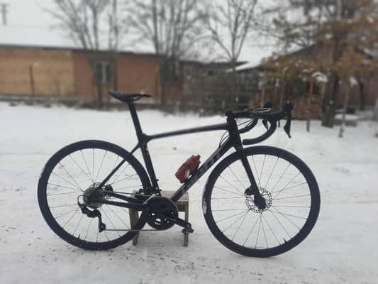 Giant tcr advanced 2 kom 2022