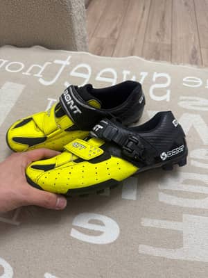 Bont riot carbon