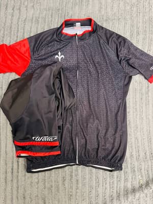 Продам велоформу Wilier