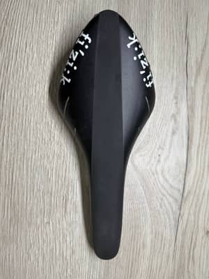 Седло fizik arione k:ium r5