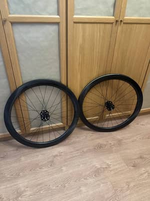 Mack light 24x24 / crazy carbon
