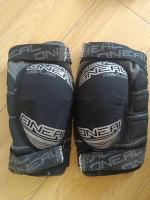 Oneal sinner knee guards