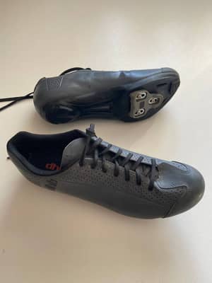 Шоссейные туфли dhb dorica