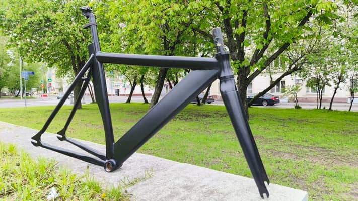 Трековый фреймсет Leader 735
