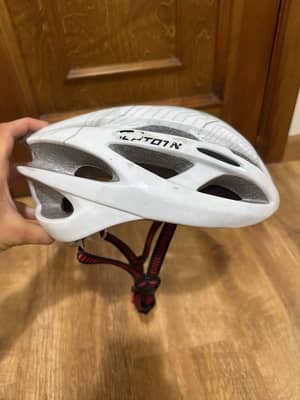 Шлем Peloton