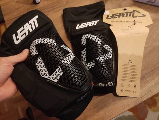 Leatt RealFlex Pro - Knee Protectors size L