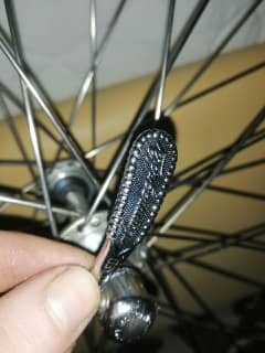 Колесо Campagnolo на одноименной втулке, под тру