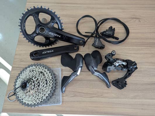 Групест Shimano GRX Di2 1x11